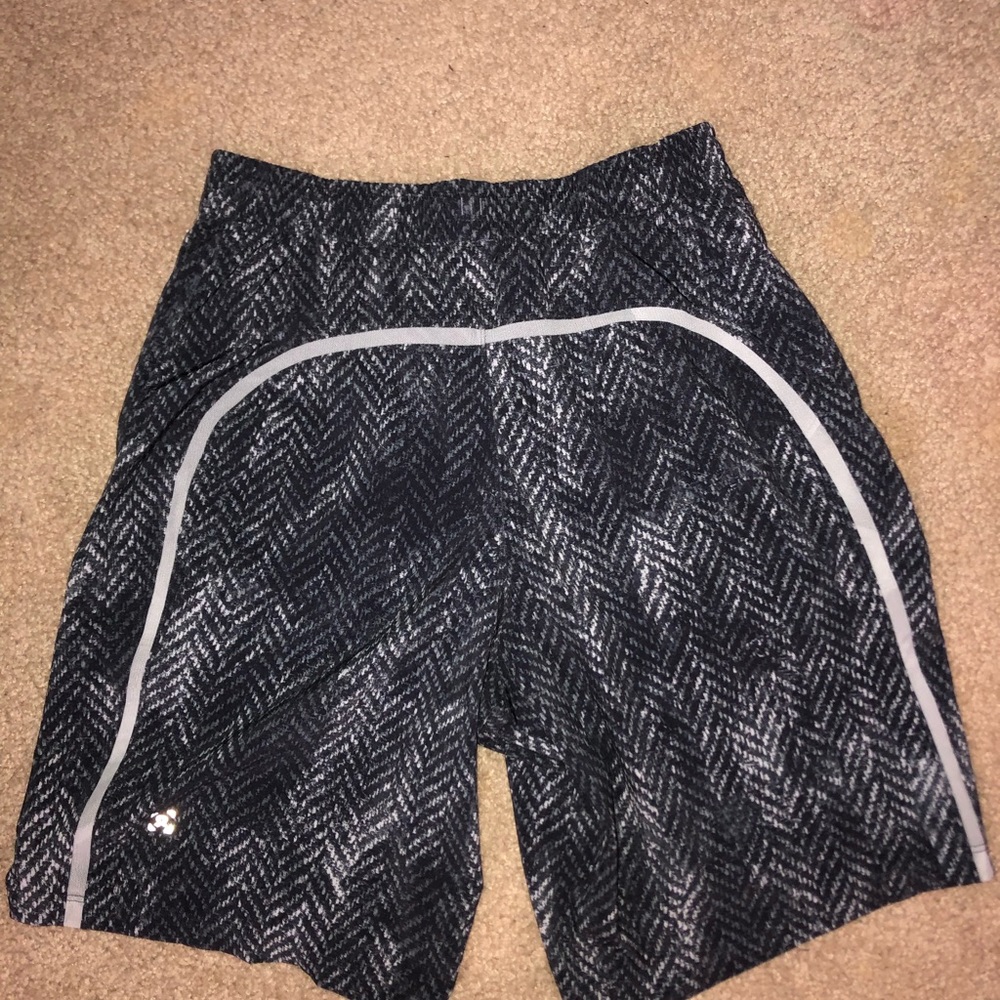 Mens size small Lululemon